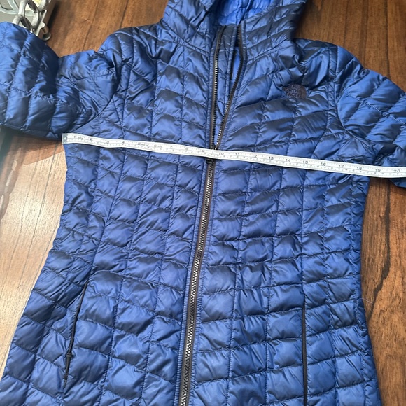 North Face Jacket - Picture 6 of 6
